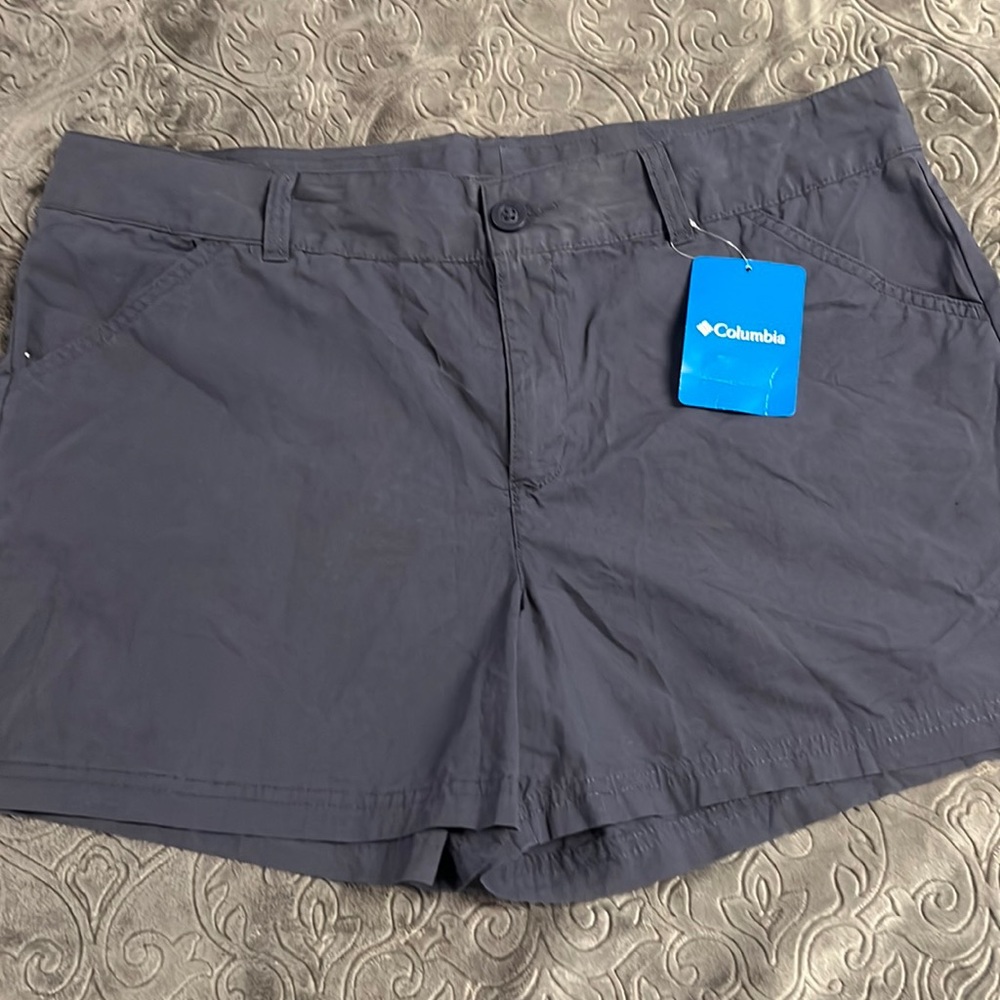 Womens Columbia shorts XL